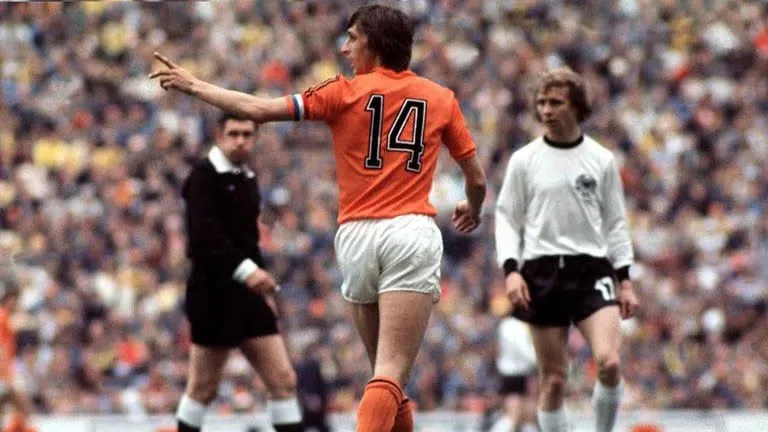 La Naranja Mecánica de 1974: Rinus Michels, Johan Cruyff y la revolución táctica del Fútbol Total