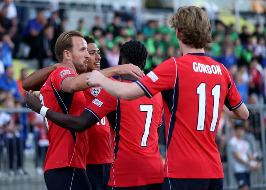 Inglaterra deslumbra de la mano de Jude Bellingham y Gordon ante Croacia