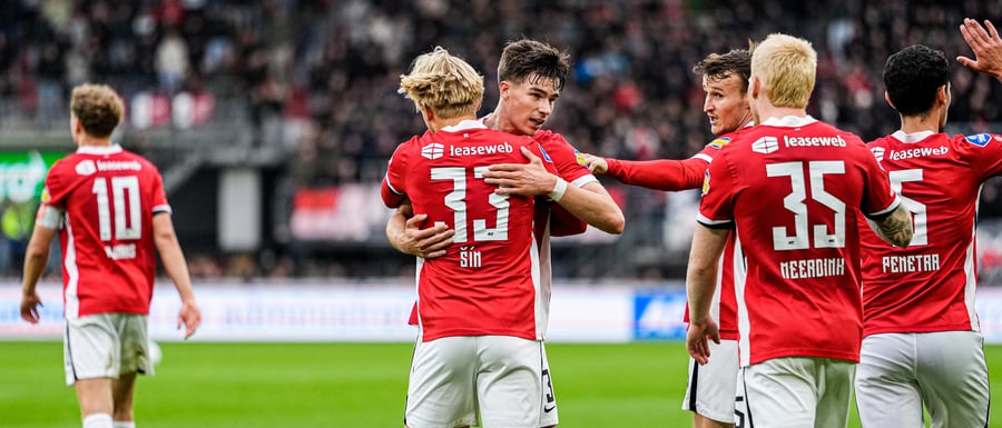 AZ vs Telstar: Alkmaar mide la valentía de los Leones Blancos