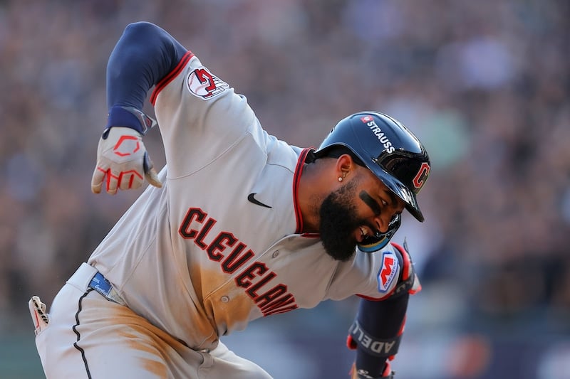 Crónica y balance: Cleveland Guardians aplasta 9-3 a White Sox y mantiene viva la Serie Divisional de la Liga Americana