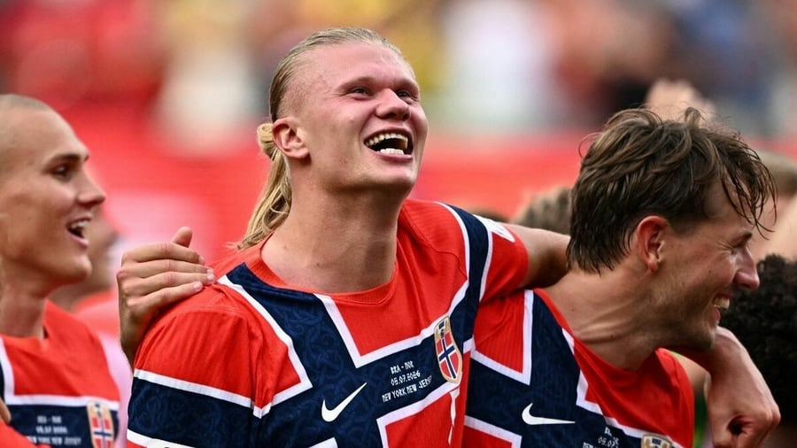 Noruega vs Dinamarca: Haaland saca el martillo vikingo